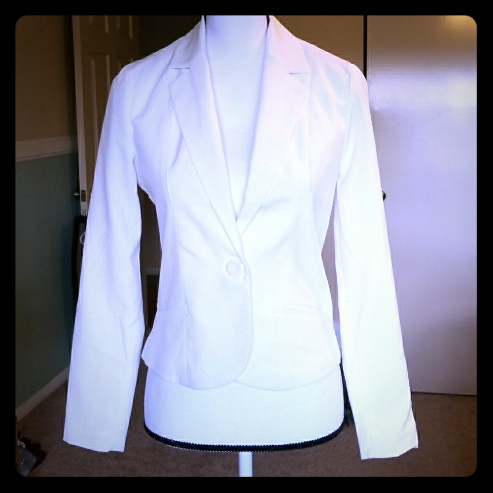White Single Button Blazer